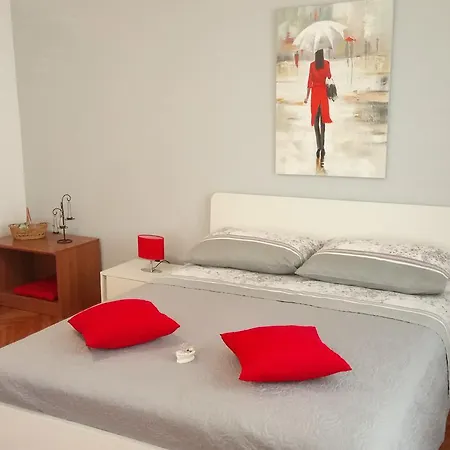 Perla Apartment *