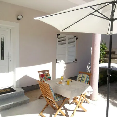 Apartment Perla *